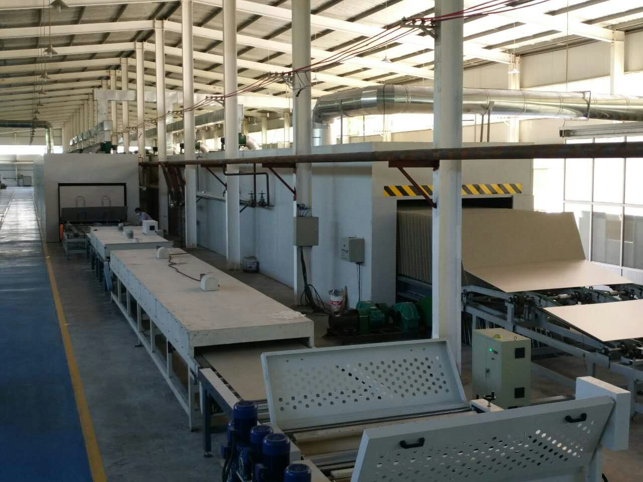 保溫裝飾板烘干機